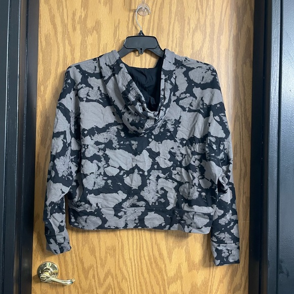 NWOT Puma summer full zip causal tie dye, water color jacket - Picture 4 of 6